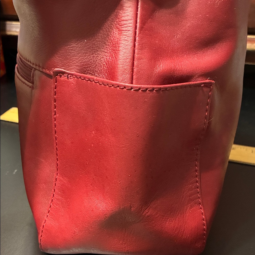 St. John’s Bay vintage Red Leather Shoulder Bag - Picture 14 of 16